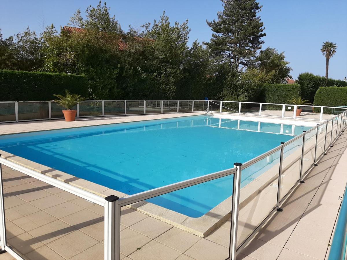 Appartement A Ciboure Avec Terrasse, Piscine Chauffee Et Parking - Ideal Golf Et Plage - Fr-1-239-551 Екстериор снимка